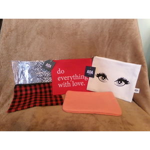 LOT of 5 Makeup Bags